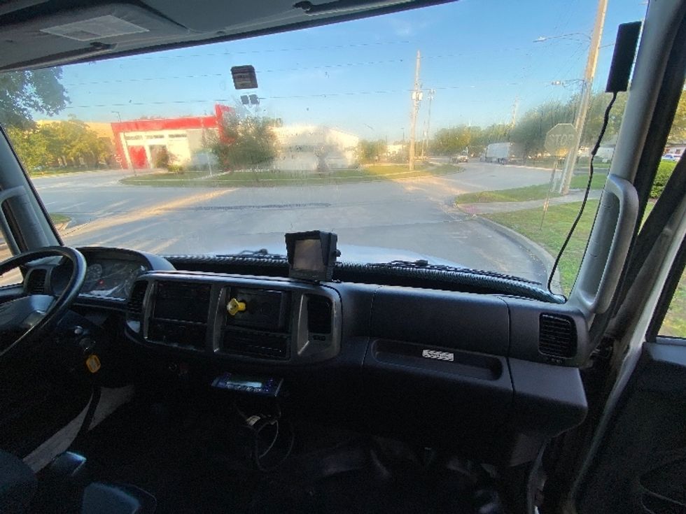 Refrigerated Truck-Light and Medium Duty Trucks-Hino-2019-268-Orlando-FL-351,956\n\t\tmiles-$ 33,000 - Image 21