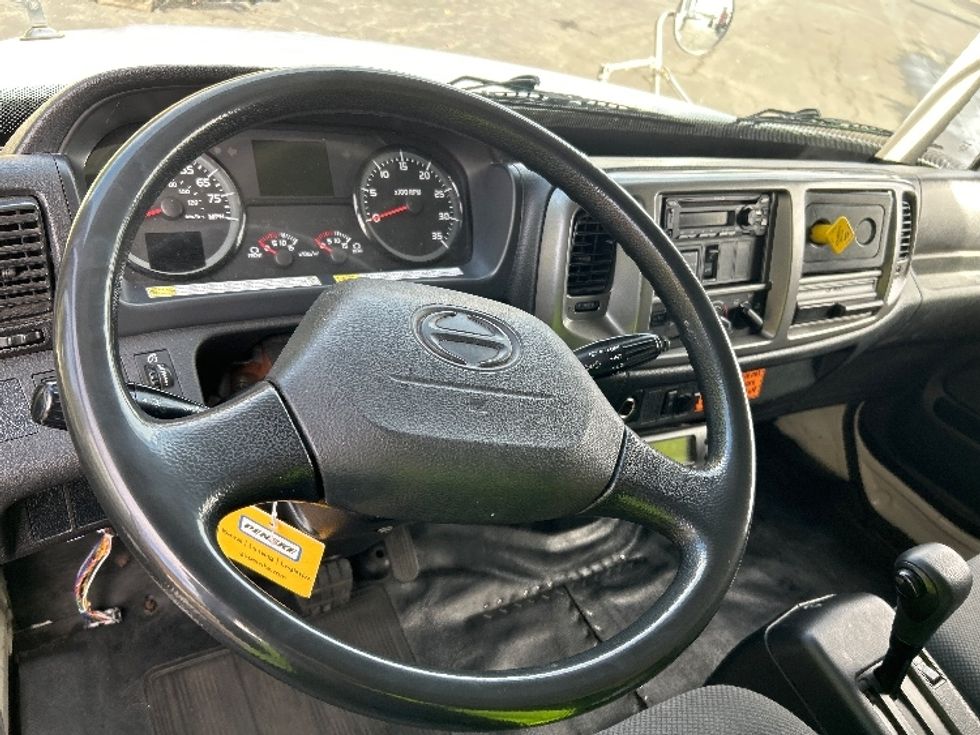 Refrigerated Truck-Light and Medium Duty Trucks-Hino-2019-268-Parsippany-NJ-175,892\n\t\tmiles-$ 53,250 - Image 18