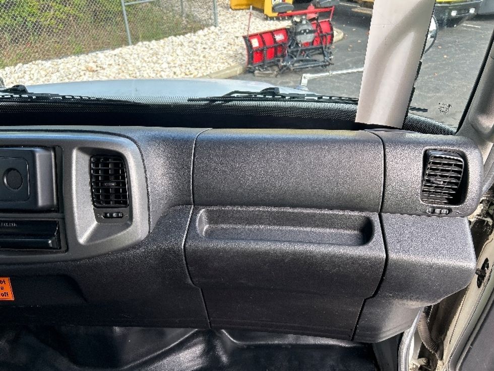 Refrigerated Truck-Light and Medium Duty Trucks-Hino-2019-268-Parsippany-NJ-175,892\n\t\tmiles-$ 53,250 - Image 21