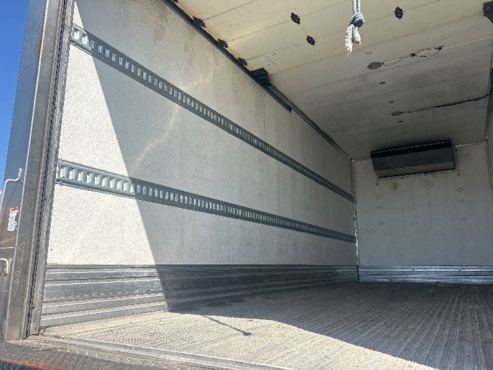Refrigerated Truck-Light and Medium Duty Trucks-Hino-2019-268-Phoenix-AZ-256,721\n\t\tmiles-$ 36,500 - Image 11