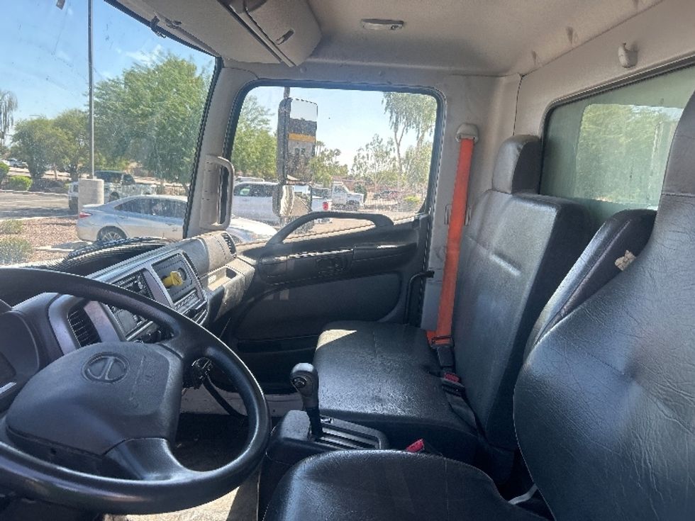Refrigerated Truck-Light and Medium Duty Trucks-Hino-2019-268-Phoenix-AZ-256,721\n\t\tmiles-$ 36,500 - Image 19
