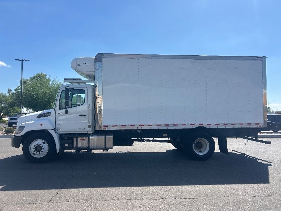 Refrigerated Truck-Light and Medium Duty Trucks-Hino-2019-268-Phoenix-AZ-256,721\n\t\tmiles-$ 36,500 - Image 4