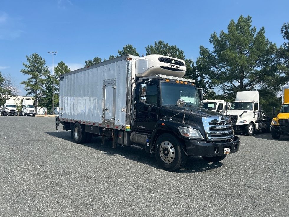Refrigerated Truck-Light and Medium Duty Trucks-Hino-2019-268-Prince George-VA-147,911\n\t\tmiles-$ 48,750 - Image 1