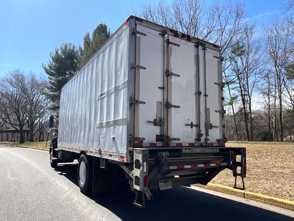 2019 Hino Conventional Type Truck photo 5