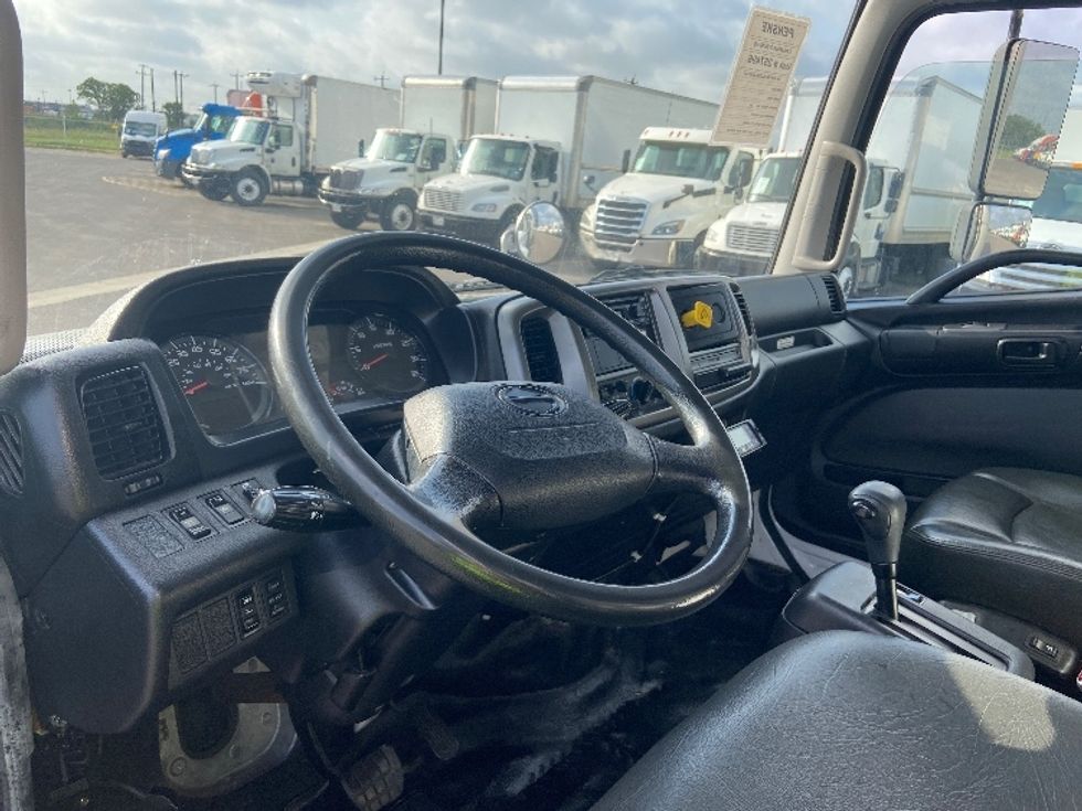 Refrigerated Truck-Light and Medium Duty Trucks-Hino-2019-268-San Antonio-TX-225,818\n\t\tmiles-$ 46,250 - Image 16