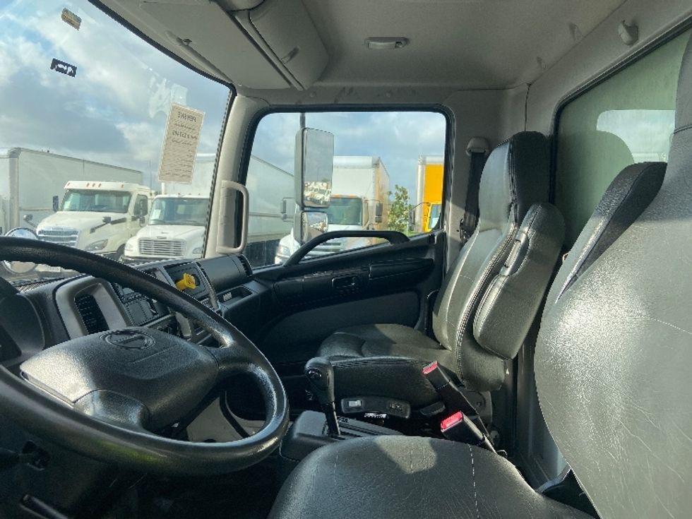 Refrigerated Truck-Light and Medium Duty Trucks-Hino-2019-268-San Antonio-TX-225,818\n\t\tmiles-$ 46,250 - Image 18