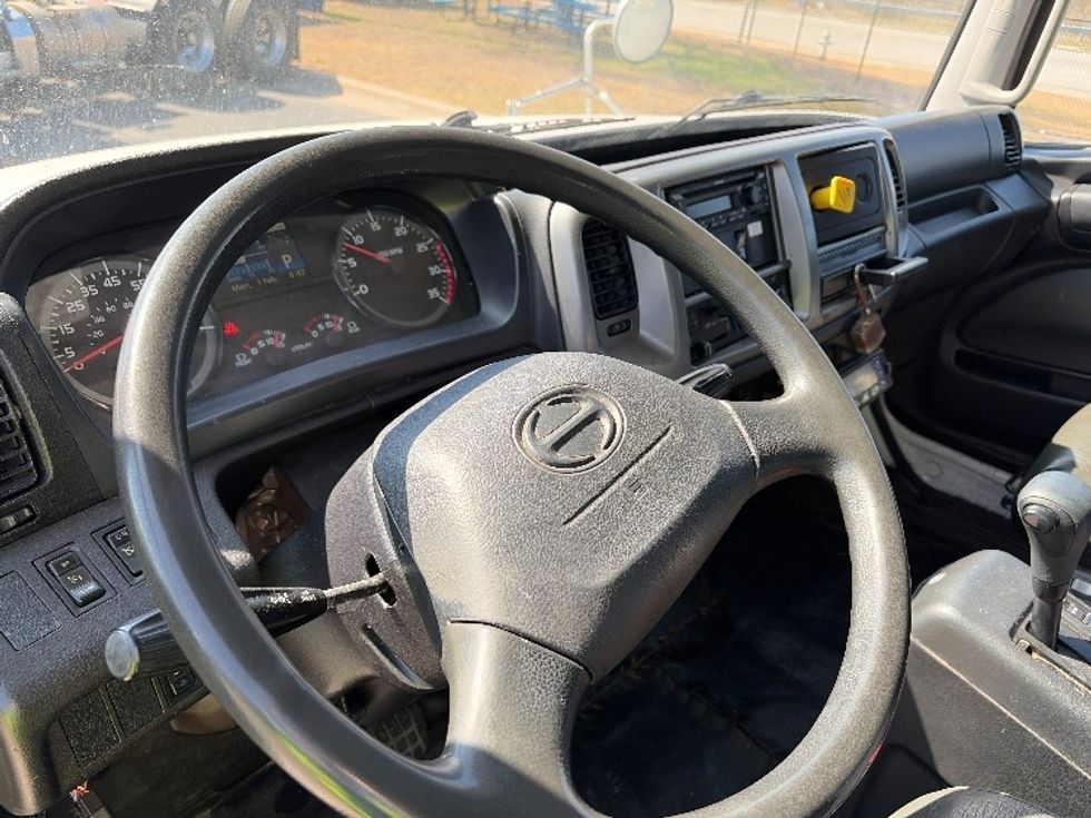 Refrigerated Truck-Light and Medium Duty Trucks-Hino-2019-268-San Antonio-TX-236,345\n\t\tmiles-$ 42,000 - Image 16