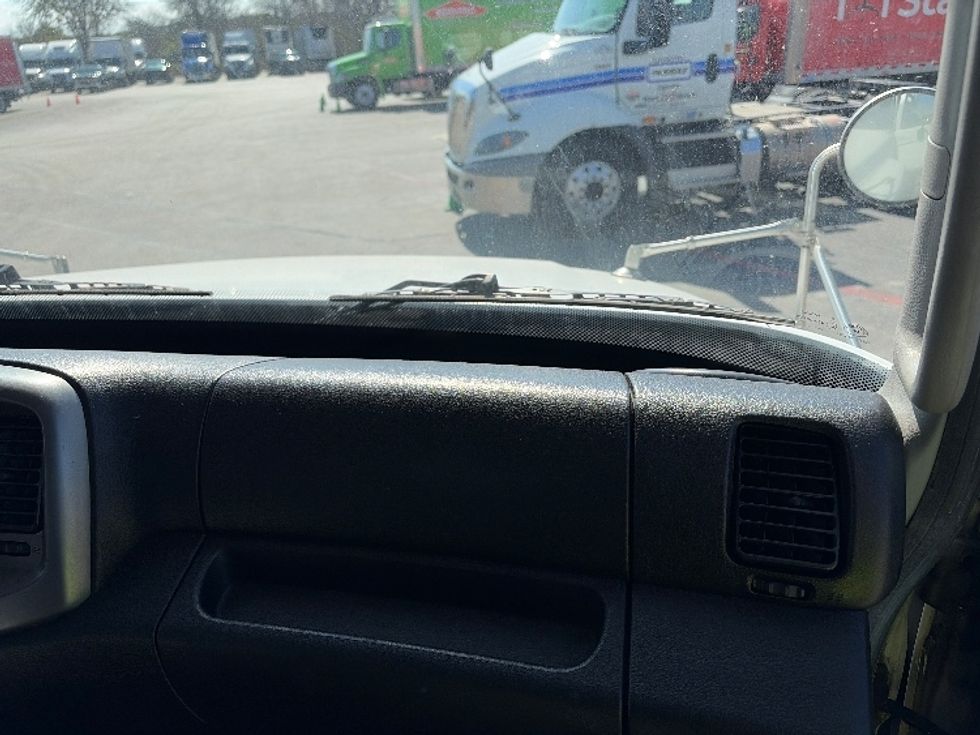 Refrigerated Truck-Light and Medium Duty Trucks-Hino-2019-268-San Antonio-TX-236,345\n\t\tmiles-$ 42,000 - Image 20