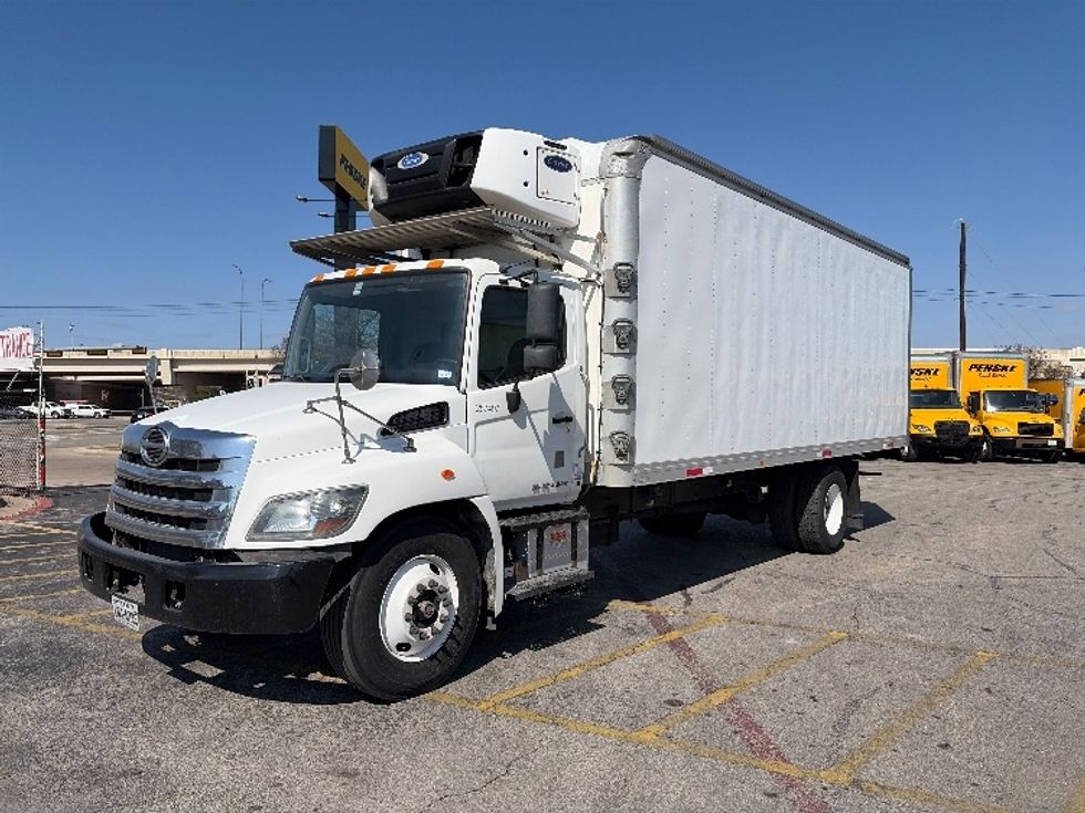 Refrigerated Truck-Light and Medium Duty Trucks-Hino-2019-268-San Antonio-TX-236,345\n\t\tmiles-$ 42,000 - Image 3
