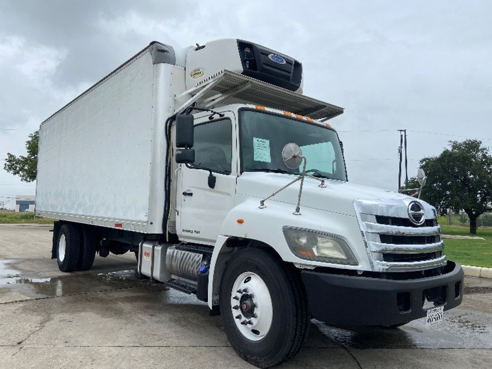Refrigerated Truck-Light and Medium Duty Trucks-Hino-2019-268-San Antonio-TX-277,895\n\t\tmiles-$ 37,500 - Image 1
