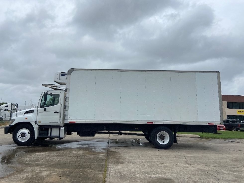 Refrigerated Truck-Light and Medium Duty Trucks-Hino-2019-268-San Antonio-TX-277,895\n\t\tmiles-$ 37,500 - Image 4