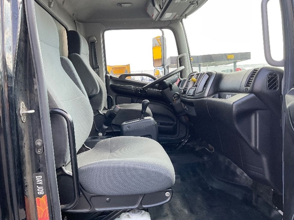 Refrigerated Truck-Light and Medium Duty Trucks-Hino-2019-268-Torrance-CA-114,115\n\t\tmiles-$ 57,750 - Image 22