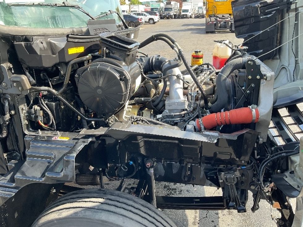 Refrigerated Truck-Light and Medium Duty Trucks-Hino-2019-268-Torrance-CA-114,115\n\t\tmiles-$ 57,750 - Image 23