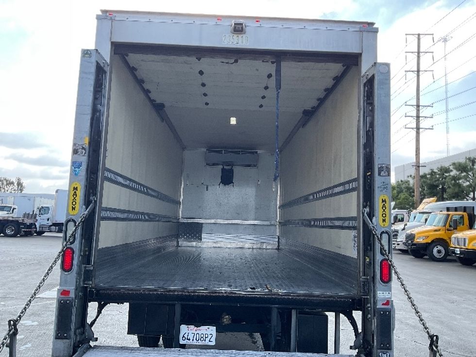 Refrigerated Truck-Light and Medium Duty Trucks-Hino-2019-268-Torrance-CA-114,115\n\t\tmiles-$ 57,750 - Image 8