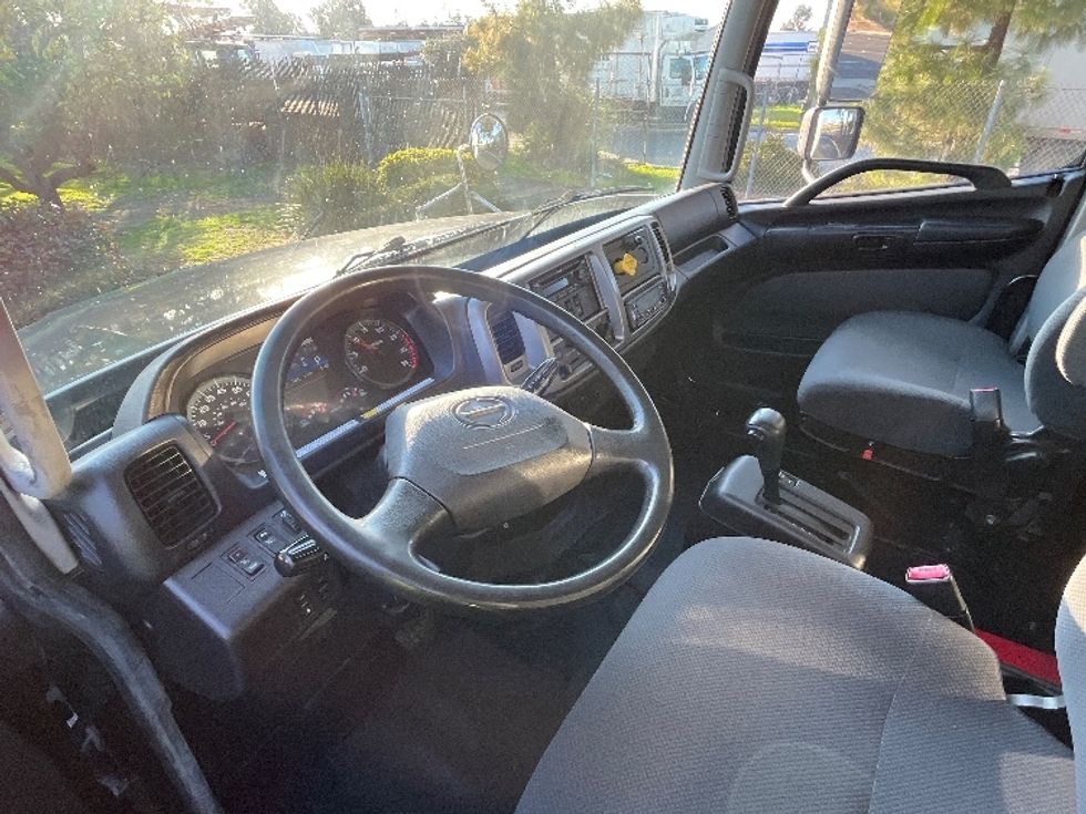 Refrigerated Truck-Light and Medium Duty Trucks-Hino-2019-268-Torrance-CA-129,017\n\t\tmiles-$ 56,500 - Image 18
