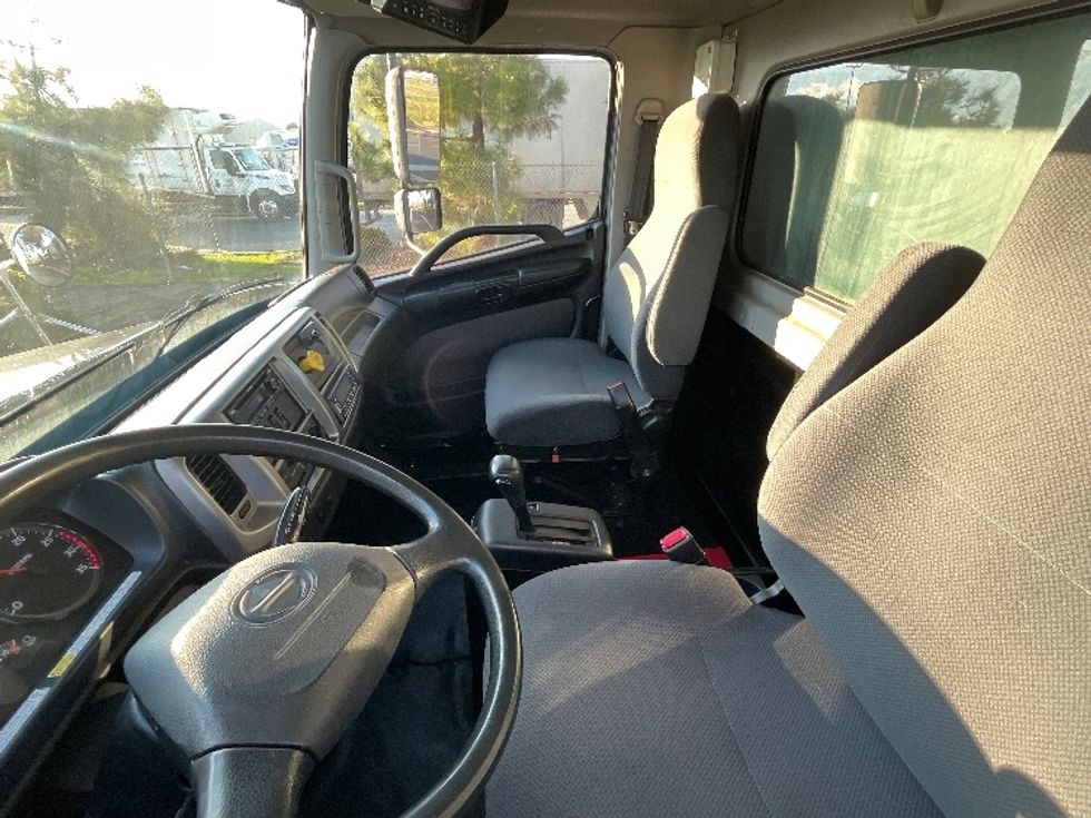 Refrigerated Truck-Light and Medium Duty Trucks-Hino-2019-268-Torrance-CA-129,017\n\t\tmiles-$ 56,500 - Image 20