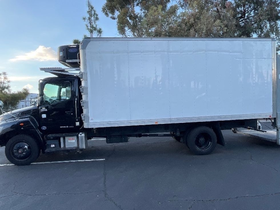 Refrigerated Truck-Light and Medium Duty Trucks-Hino-2019-268-Torrance-CA-129,017\n\t\tmiles-$ 56,500 - Image 4