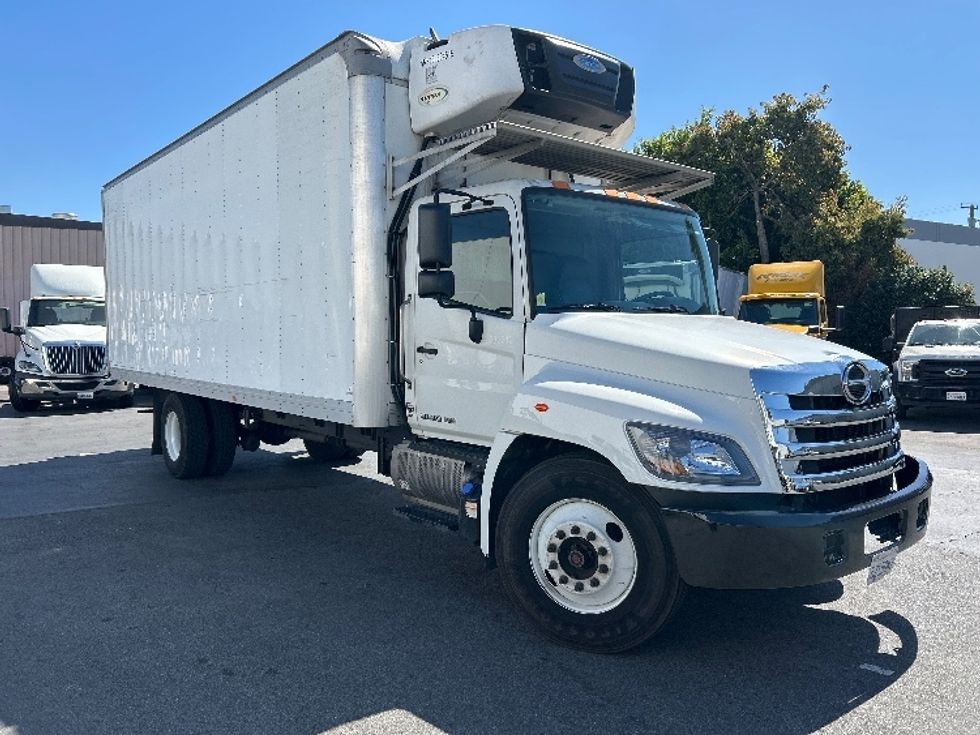 Refrigerated Truck-Light and Medium Duty Trucks-Hino-2019-268-Torrance-CA-145,992\n\t\tmiles-$ 55,750 - Image 1