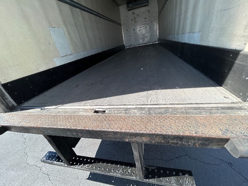 Refrigerated Truck-Light and Medium Duty Trucks-Hino-2019-268-Torrance-CA-145,992\n\t\tmiles-$ 55,750 - Image 10