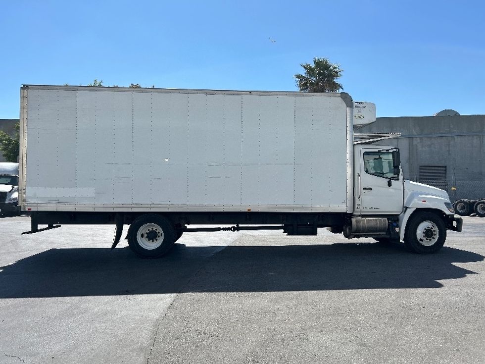 Refrigerated Truck-Light and Medium Duty Trucks-Hino-2019-268-Torrance-CA-145,992\n\t\tmiles-$ 55,750 - Image 14
