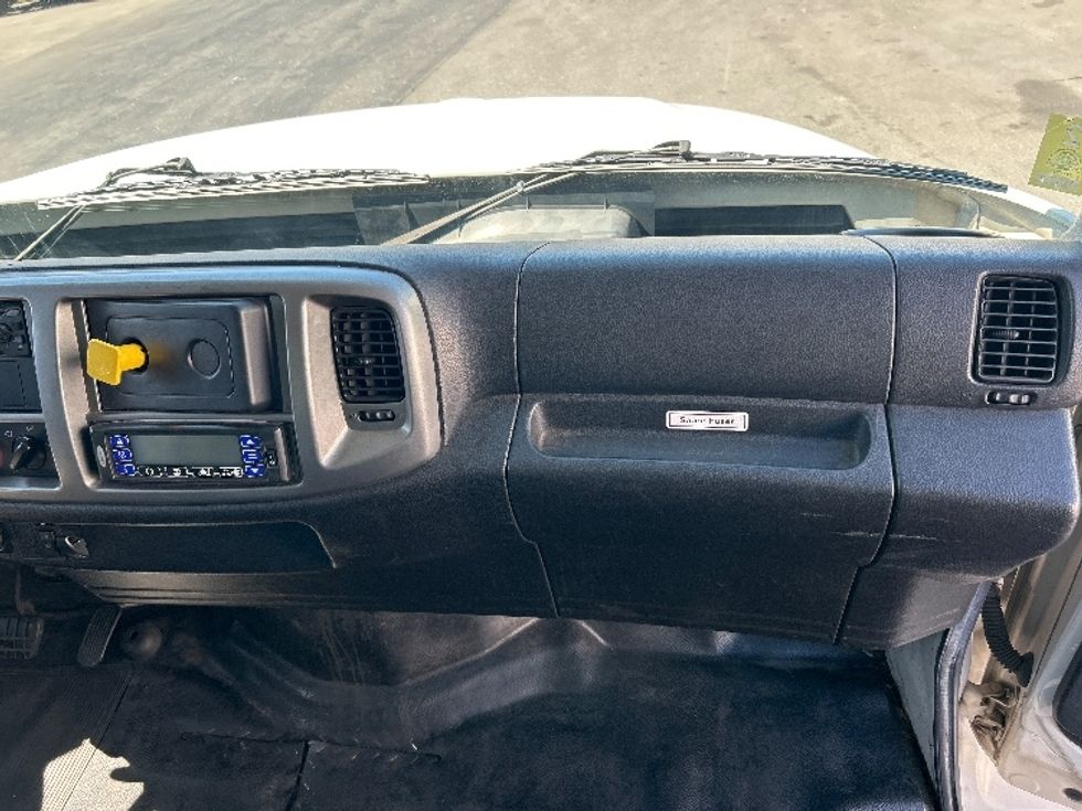 Refrigerated Truck-Light and Medium Duty Trucks-Hino-2019-268-Torrance-CA-145,992\n\t\tmiles-$ 55,750 - Image 20