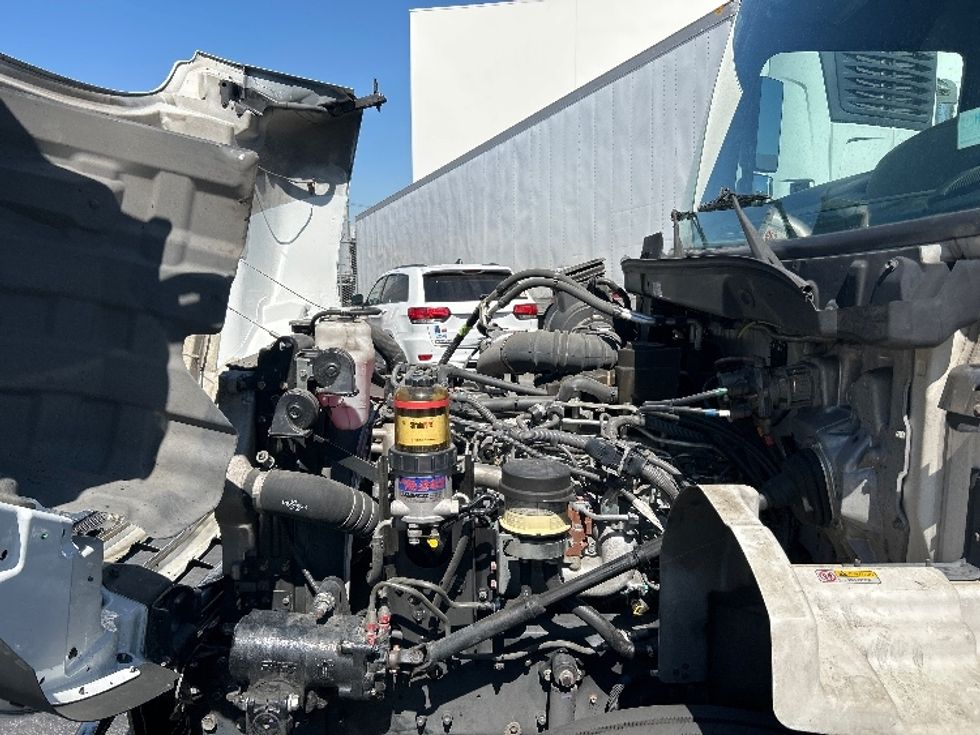 Refrigerated Truck-Light and Medium Duty Trucks-Hino-2019-268-Torrance-CA-145,992\n\t\tmiles-$ 55,750 - Image 23