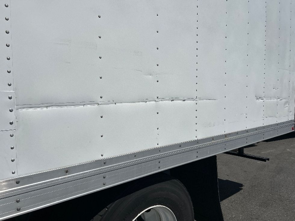 Refrigerated Truck-Light and Medium Duty Trucks-Hino-2019-268-Torrance-CA-145,992\n\t\tmiles-$ 55,750 - Image 24