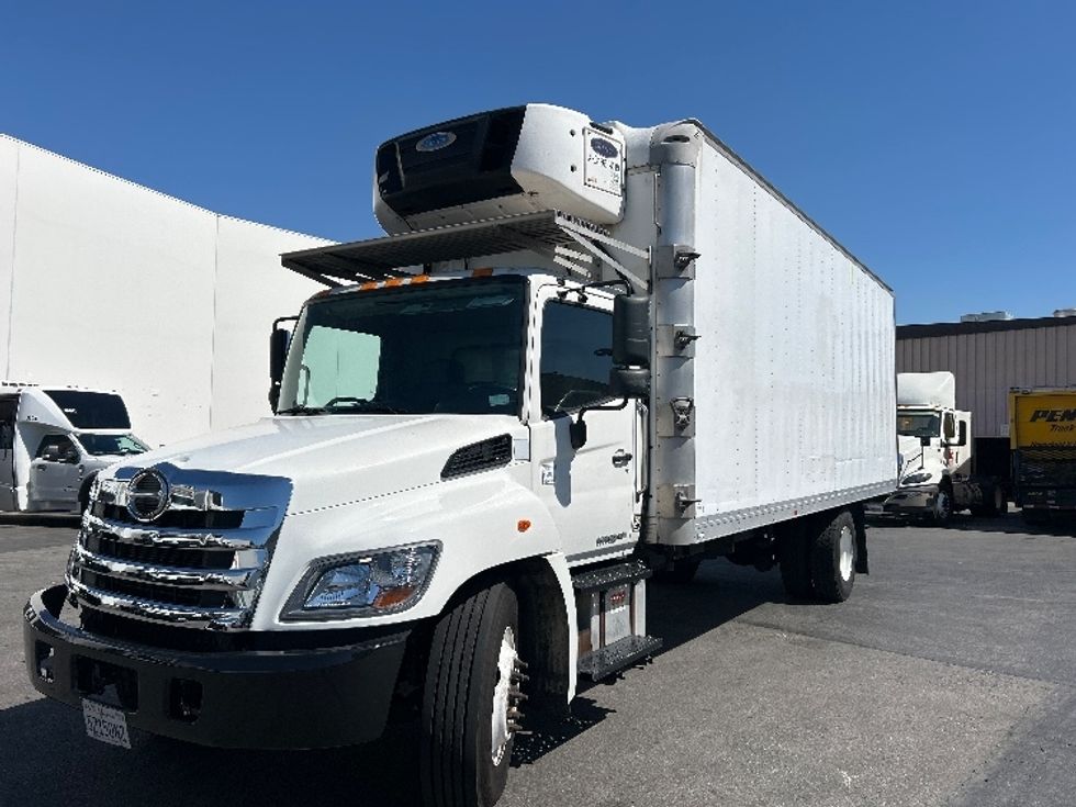 Refrigerated Truck-Light and Medium Duty Trucks-Hino-2019-268-Torrance-CA-145,992\n\t\tmiles-$ 55,750 - Image 3