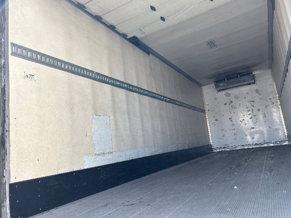 Refrigerated Truck-Light and Medium Duty Trucks-Hino-2019-268-Torrance-CA-145,992\n\t\tmiles-$ 55,750 - Image 9