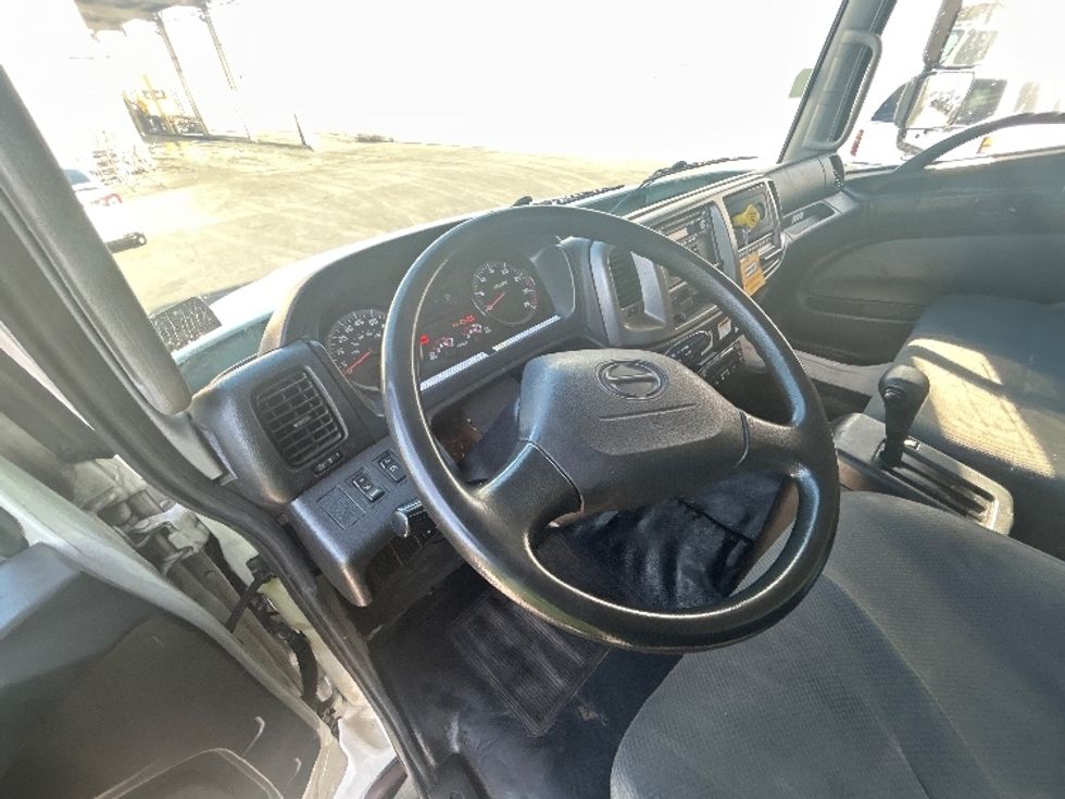 Refrigerated Truck-Light and Medium Duty Trucks-Hino-2019-268-Torrance-CA-165,808\n\t\tmiles-$ 63,000 - Image 17
