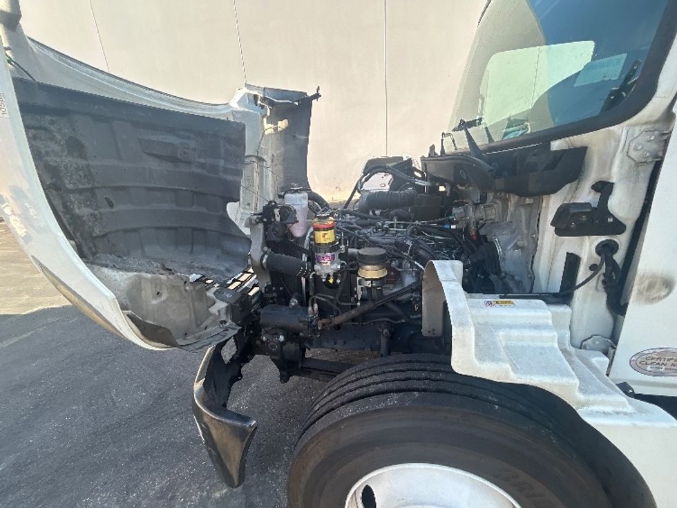 Refrigerated Truck-Light and Medium Duty Trucks-Hino-2019-268-Torrance-CA-165,808\n\t\tmiles-$ 63,000 - Image 24