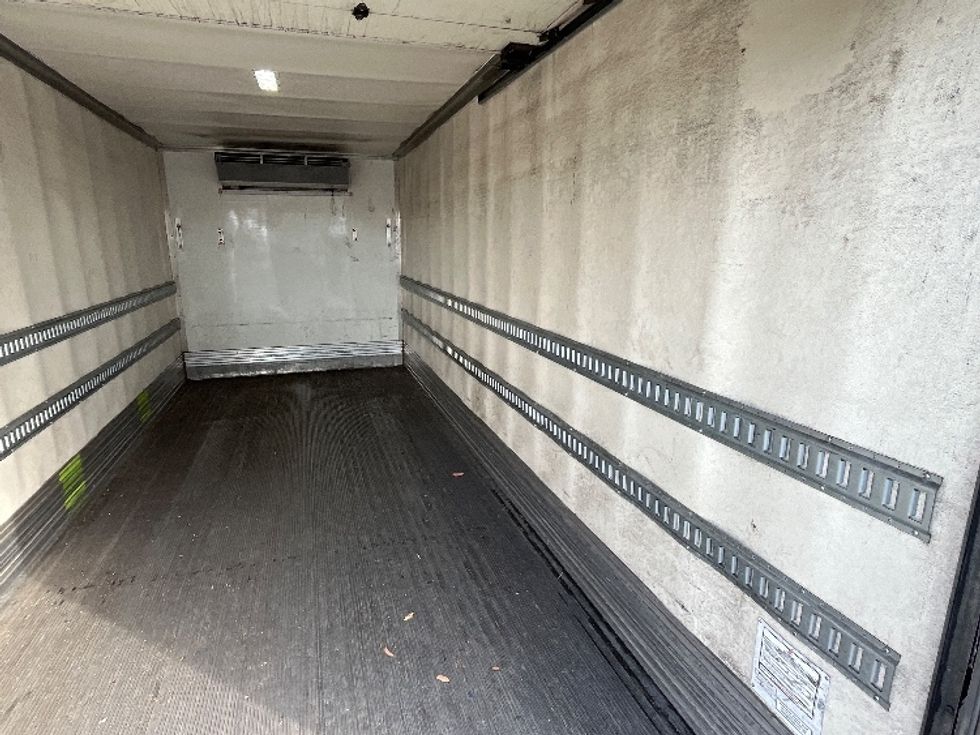 Refrigerated Truck-Light and Medium Duty Trucks-Hino-2019-268-Torrance-CA-168,751\n\t\tmiles-$ 48,250 - Image 12