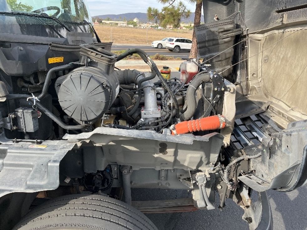 Refrigerated Truck-Light and Medium Duty Trucks-Hino-2019-268-Torrance-CA-168,751\n\t\tmiles-$ 48,250 - Image 23