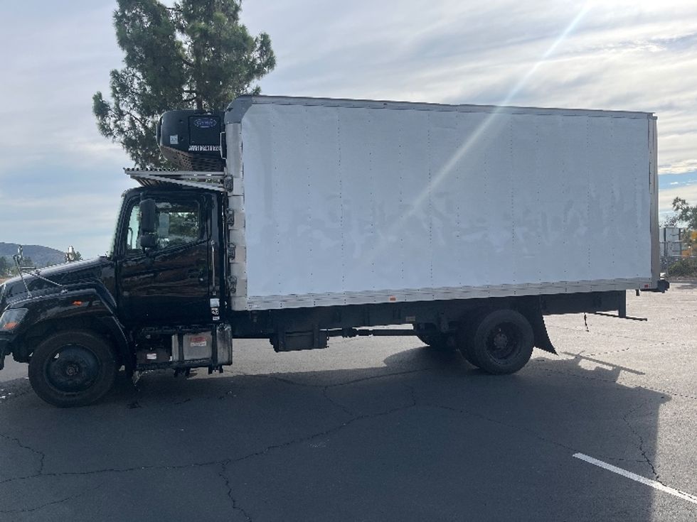 Refrigerated Truck-Light and Medium Duty Trucks-Hino-2019-268-Torrance-CA-168,751\n\t\tmiles-$ 48,250 - Image 4