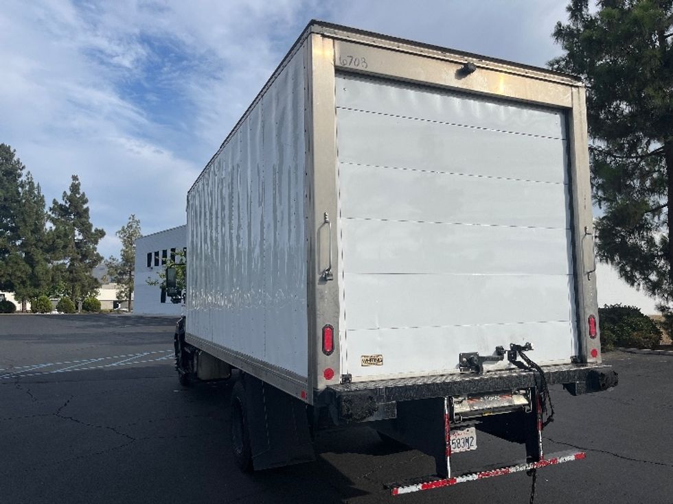 Refrigerated Truck-Light and Medium Duty Trucks-Hino-2019-268-Torrance-CA-168,751\n\t\tmiles-$ 48,250 - Image 6