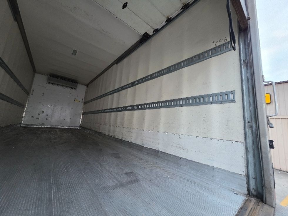 Refrigerated Truck-Light and Medium Duty Trucks-Hino-2019-268-Torrance-CA-172,040\n\t\tmiles-$ 68,250 - Image 12