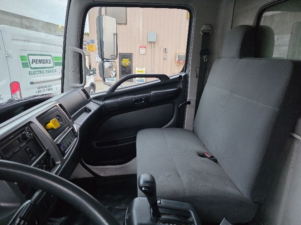 Refrigerated Truck-Light and Medium Duty Trucks-Hino-2019-268-Torrance-CA-172,040\n\t\tmiles-$ 68,250 - Image 19