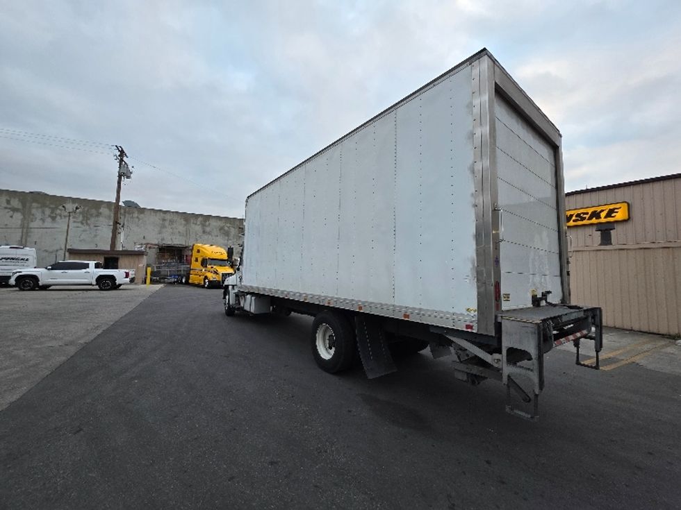 Refrigerated Truck-Light and Medium Duty Trucks-Hino-2019-268-Torrance-CA-172,040\n\t\tmiles-$ 68,250 - Image 6