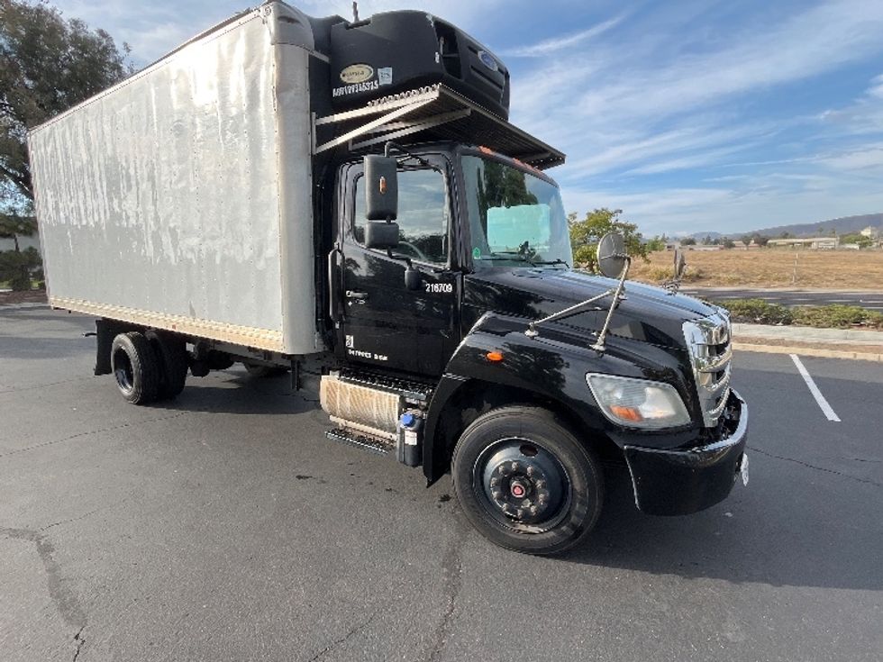 Refrigerated Truck-Light and Medium Duty Trucks-Hino-2019-268-Torrance-CA-184,937\n\t\tmiles-$ 45,750 - Image 1