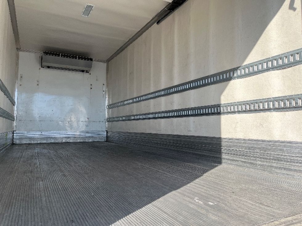 Refrigerated Truck-Light and Medium Duty Trucks-Hino-2019-268-Torrance-CA-184,937\n\t\tmiles-$ 45,750 - Image 11