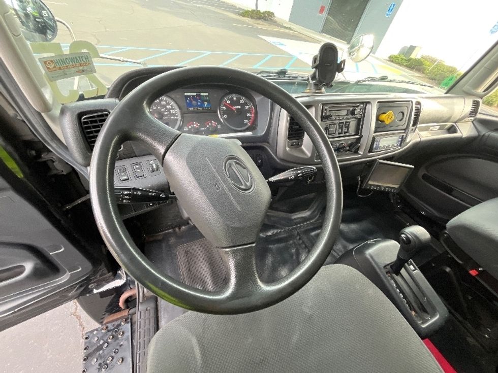Refrigerated Truck-Light and Medium Duty Trucks-Hino-2019-268-Torrance-CA-184,937\n\t\tmiles-$ 45,750 - Image 16