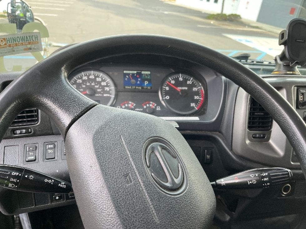 Refrigerated Truck-Light and Medium Duty Trucks-Hino-2019-268-Torrance-CA-184,937\n\t\tmiles-$ 45,750 - Image 17