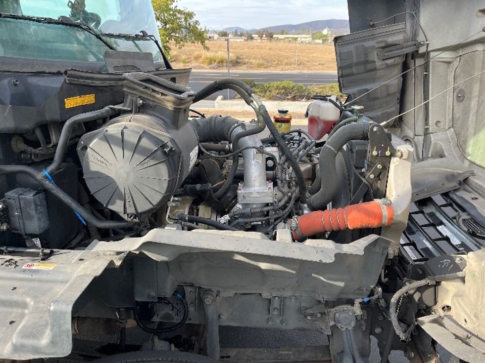Refrigerated Truck-Light and Medium Duty Trucks-Hino-2019-268-Torrance-CA-184,937\n\t\tmiles-$ 45,750 - Image 22