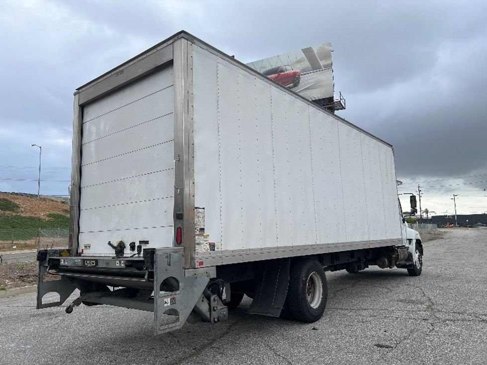 2019 Hino Conventional Type Truck photo 10