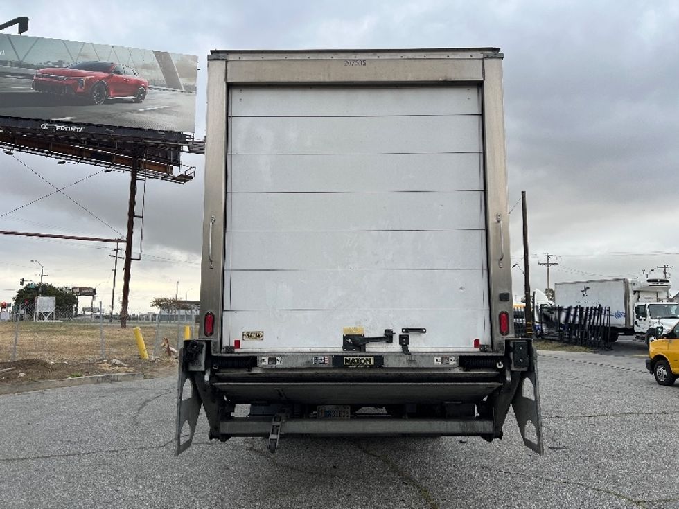 2019 Hino Conventional Type Truck photo 7