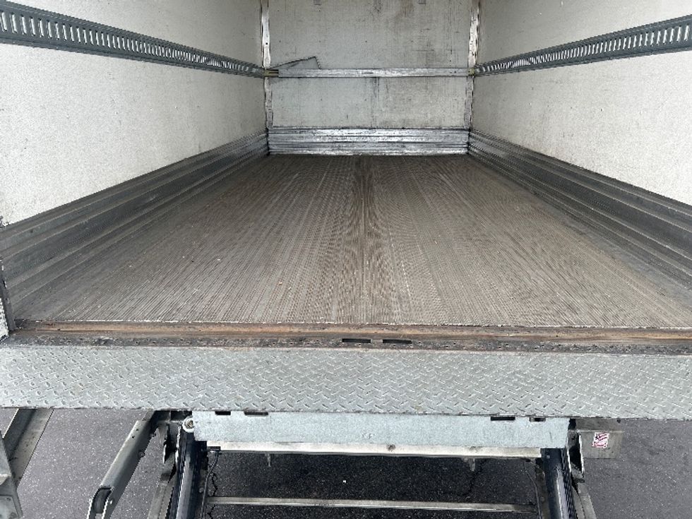 Refrigerated Truck-Light and Medium Duty Trucks-Hino-2019-268-Torrance-CA-193,391\n\t\tmiles-$ 39,750 - Image 10