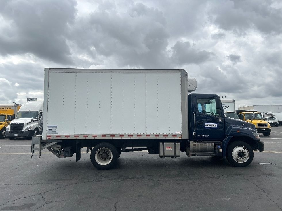 Refrigerated Truck-Light and Medium Duty Trucks-Hino-2019-268-Torrance-CA-193,391\n\t\tmiles-$ 39,750 - Image 15