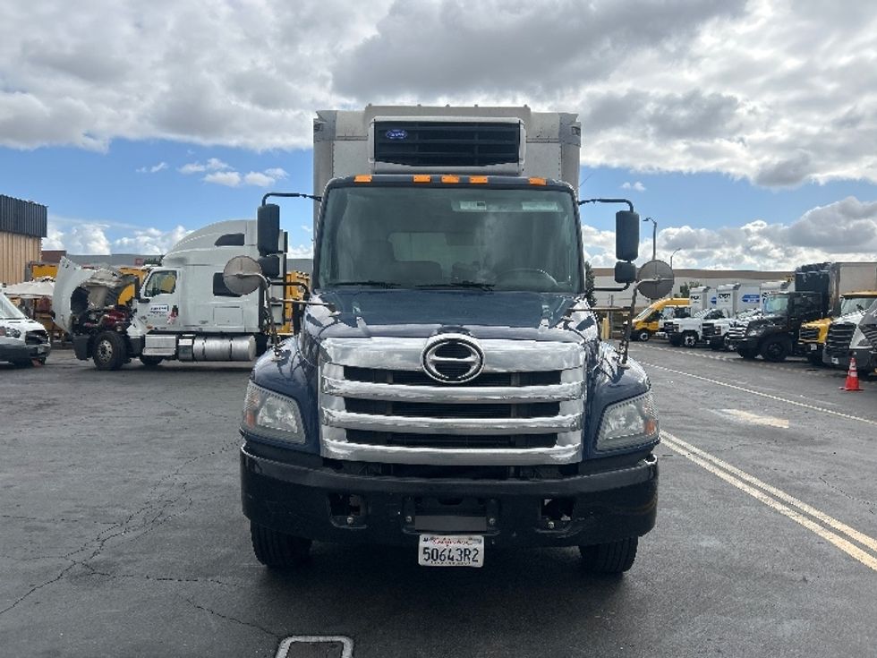 Refrigerated Truck-Light and Medium Duty Trucks-Hino-2019-268-Torrance-CA-193,391\n\t\tmiles-$ 39,750 - Image 2