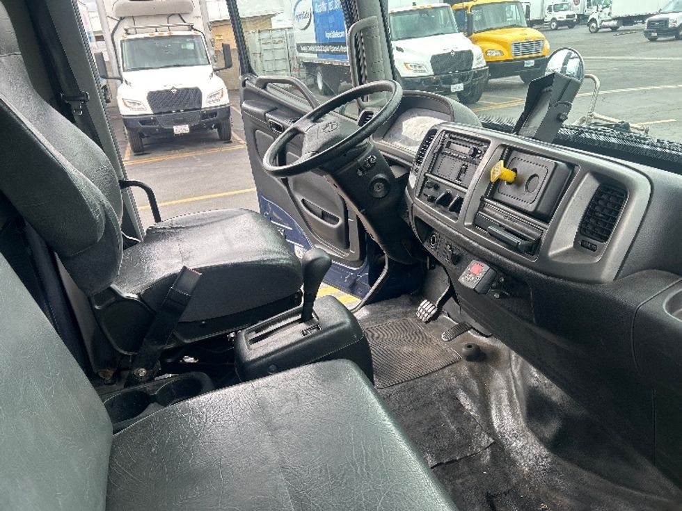 Refrigerated Truck-Light and Medium Duty Trucks-Hino-2019-268-Torrance-CA-193,391\n\t\tmiles-$ 39,750 - Image 22