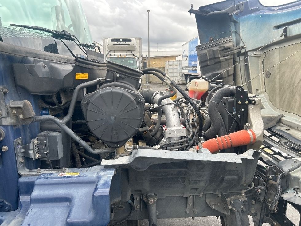 Refrigerated Truck-Light and Medium Duty Trucks-Hino-2019-268-Torrance-CA-193,391\n\t\tmiles-$ 39,750 - Image 23